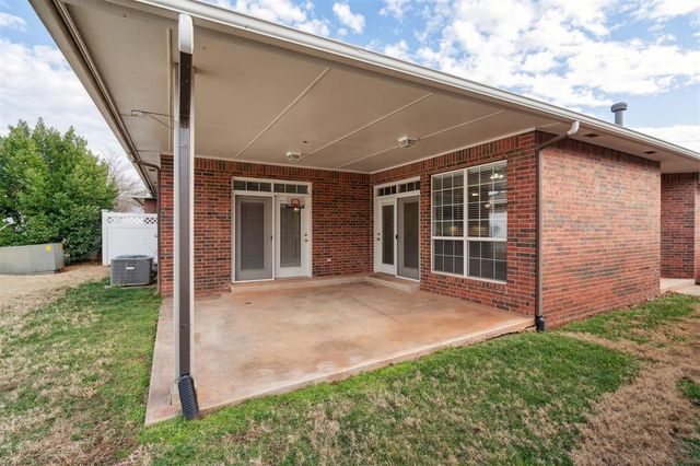 25 Red Admiral Way, Edmond, OK 73013