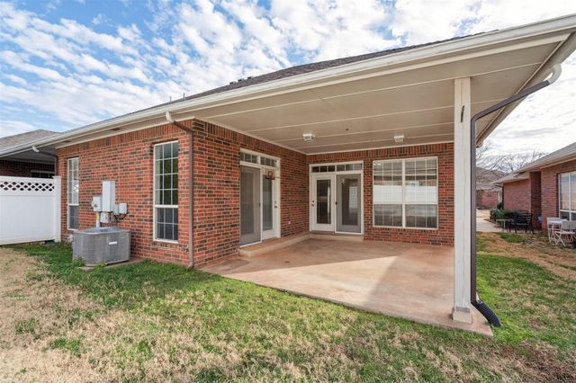 25 Red Admiral Way, Edmond, OK 73013