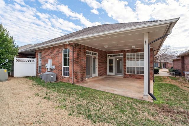 25 Red Admiral Way, Edmond, OK 73013