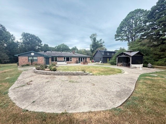 10724 Bay Ridge Drive, Dardanelle, AR 72834