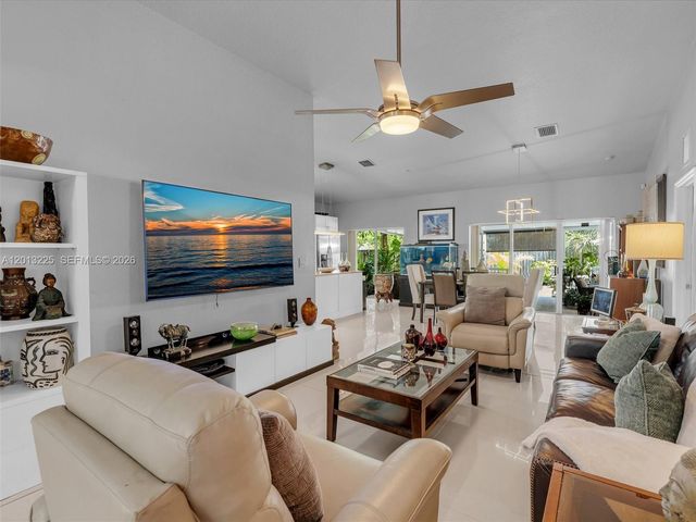 8510 SW 208th Ln, Cutler Bay, FL 33189