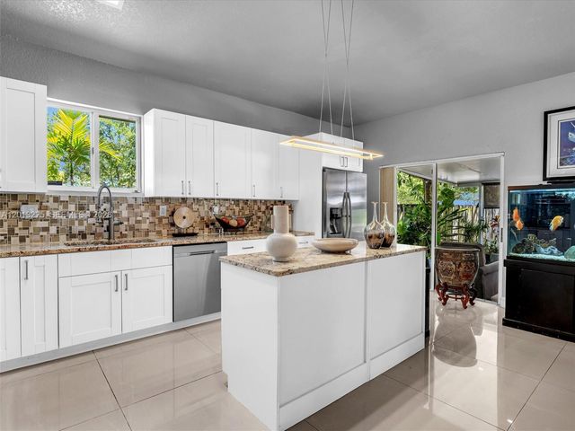 8510 SW 208th Ln, Cutler Bay, FL 33189