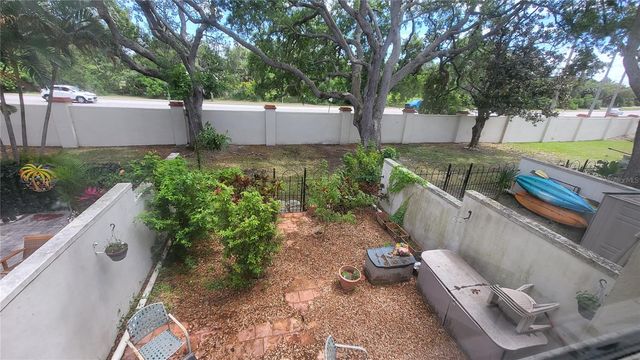 2700 BAYSHORE BOULEVARD 592, Dunedin, FL 34698