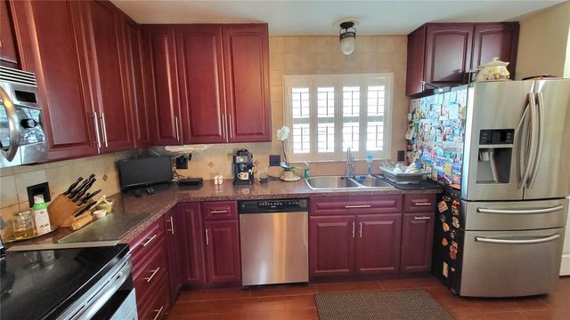 2700 BAYSHORE BOULEVARD 592, Dunedin, FL 34698