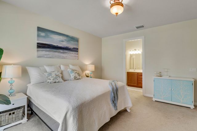 1323 N Jeaga Drive, Jupiter, FL 33458