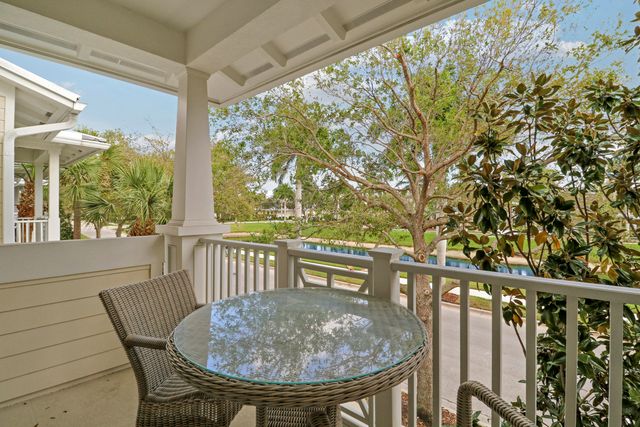 1323 N Jeaga Drive, Jupiter, FL 33458