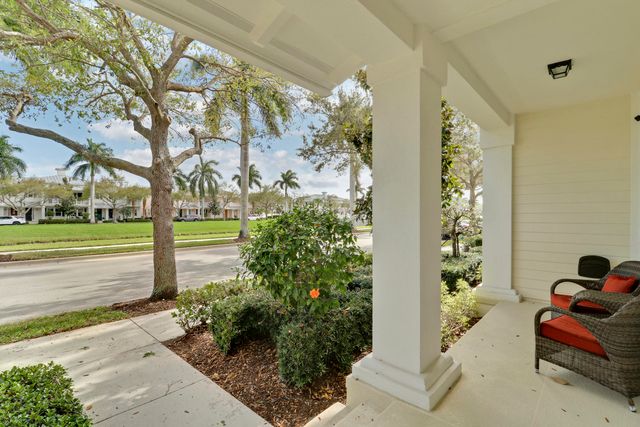 1323 N Jeaga Drive, Jupiter, FL 33458