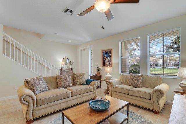 1323 N Jeaga Drive, Jupiter, FL 33458