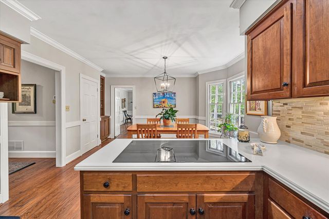 3925 Winding Way RD, Roanoke, VA 24015
