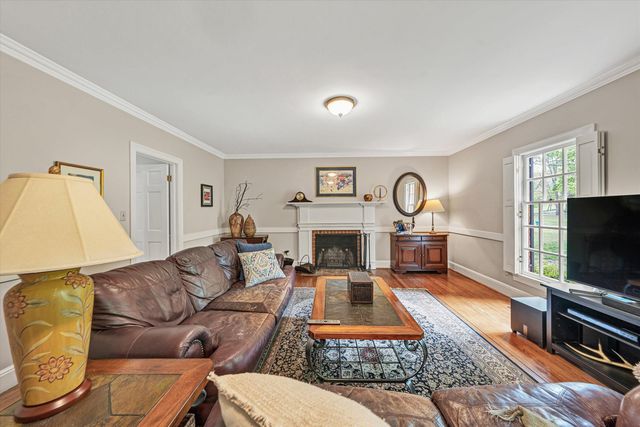 3925 Winding Way RD, Roanoke, VA 24015