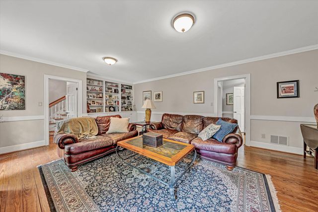 3925 Winding Way RD, Roanoke, VA 24015