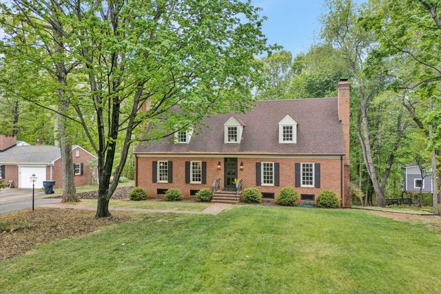 3925 Winding Way RD, Roanoke, VA 24015