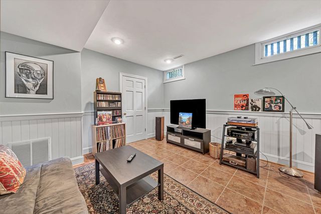 3925 Winding Way RD, Roanoke, VA 24015