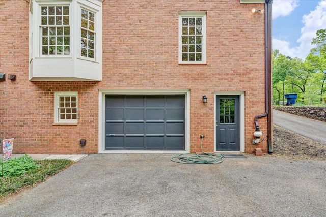 3925 Winding Way RD, Roanoke, VA 24015