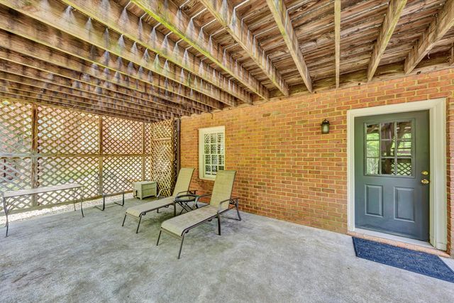 3925 Winding Way RD, Roanoke, VA 24015