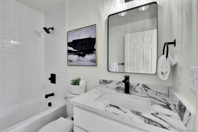 14690 E 43rd Avenue, Denver, CO 80239