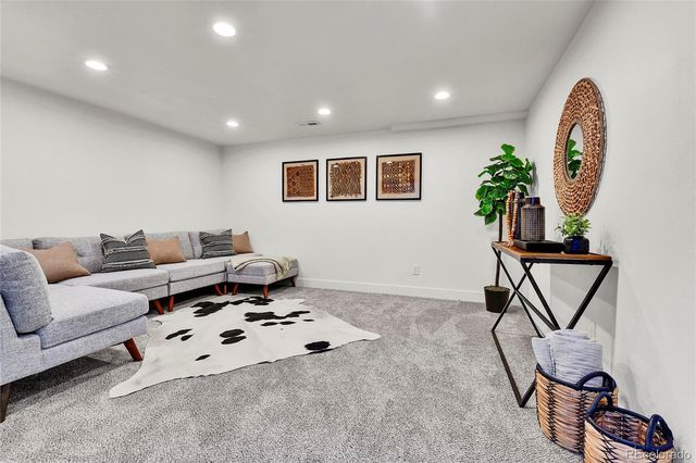 14690 E 43rd Avenue, Denver, CO 80239