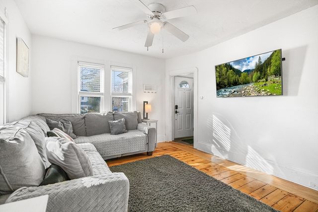 20 Emerson St, Rockland, MA 02370