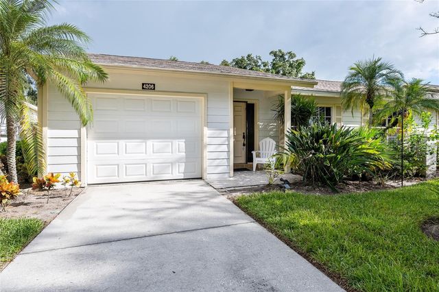 4206 OAKHURST CIRCLE E 3075, Sarasota, FL 34233