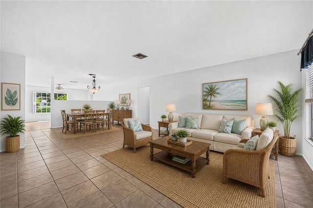 4206 OAKHURST CIRCLE E 3075, Sarasota, FL 34233