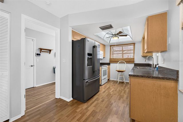 4206 OAKHURST CIRCLE E 3075, Sarasota, FL 34233