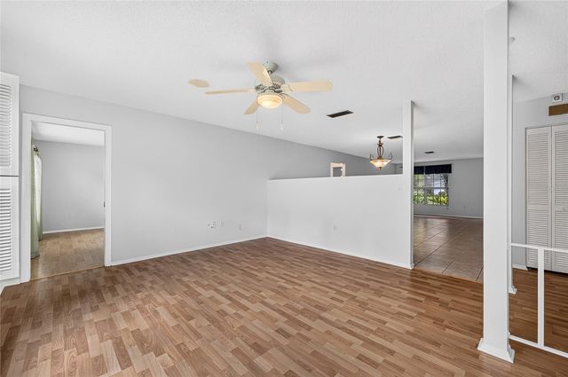 4206 OAKHURST CIRCLE E 3075, Sarasota, FL 34233