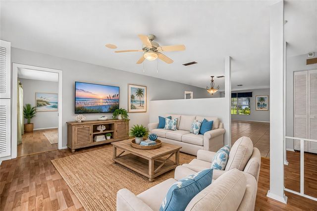 4206 OAKHURST CIRCLE E 3075, Sarasota, FL 34233