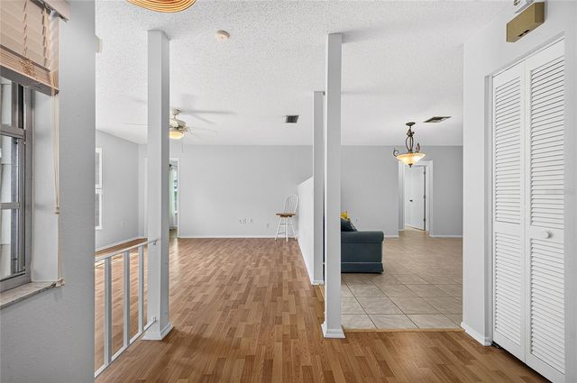 4206 OAKHURST CIRCLE E 3075, Sarasota, FL 34233