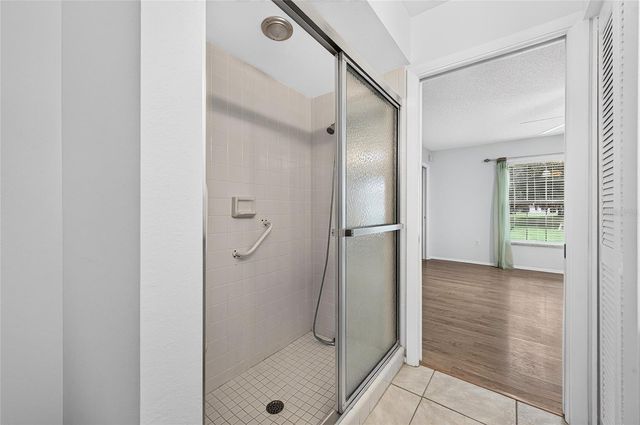 4206 OAKHURST CIRCLE E 3075, Sarasota, FL 34233
