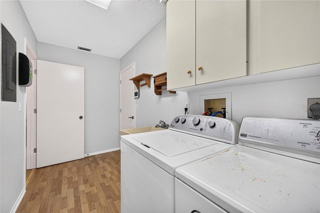 4206 OAKHURST CIRCLE E 3075, Sarasota, FL 34233
