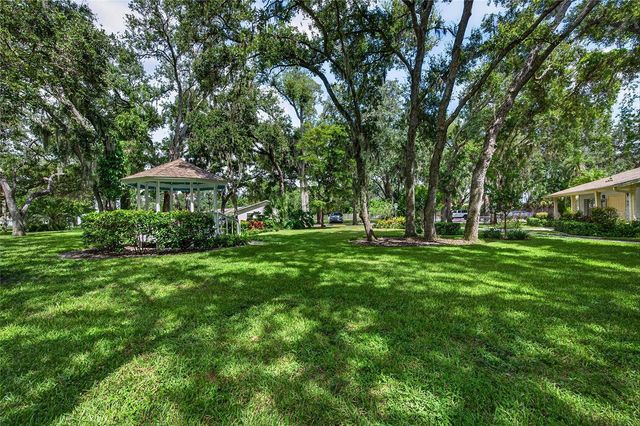 4206 OAKHURST CIRCLE E 3075, Sarasota, FL 34233