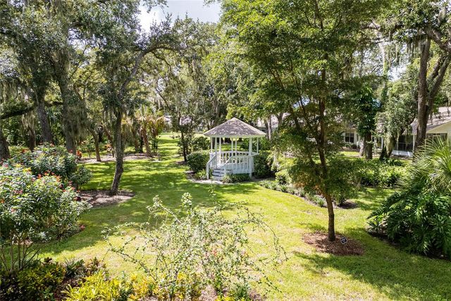 4206 OAKHURST CIRCLE E 3075, Sarasota, FL 34233