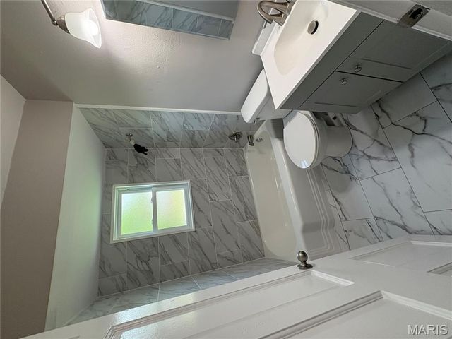 8301 Archer Avenue, University City, MO 63132