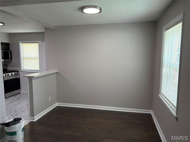 8301 Archer Avenue, University City, MO 63132