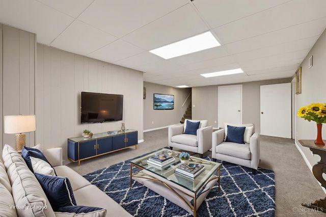 8965 Fontainebleau Terrace, Springfield Twp., OH 45231