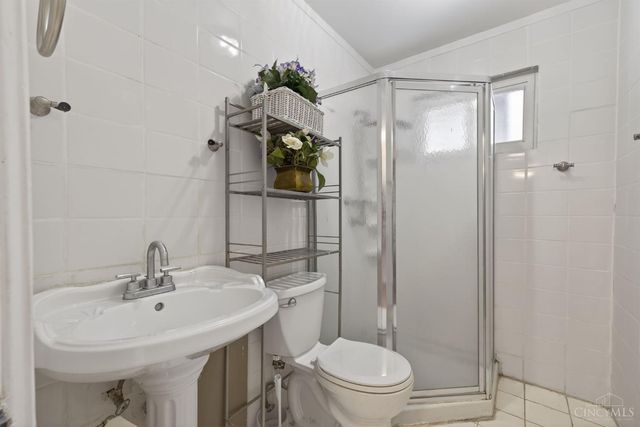 8965 Fontainebleau Terrace, Springfield Twp., OH 45231