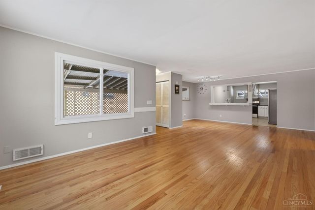 8965 Fontainebleau Terrace, Springfield Twp., OH 45231