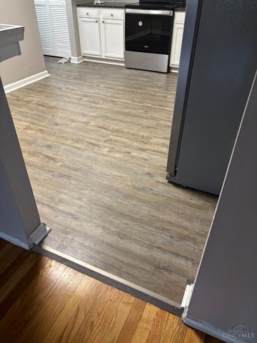 8965 Fontainebleau Terrace, Springfield Twp., OH 45231