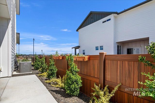 7145 W Sugarwood St, Boise, ID 83709