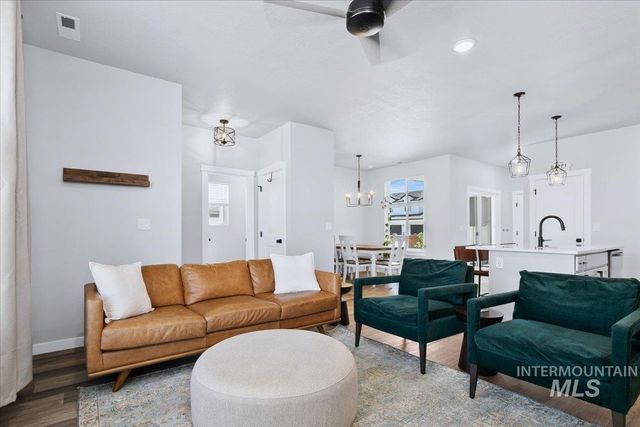 7145 W Sugarwood St, Boise, ID 83709