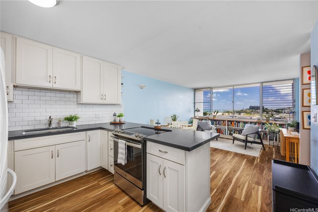 46-255 Kahuhipa Street A705, Kaneohe, HI 96744