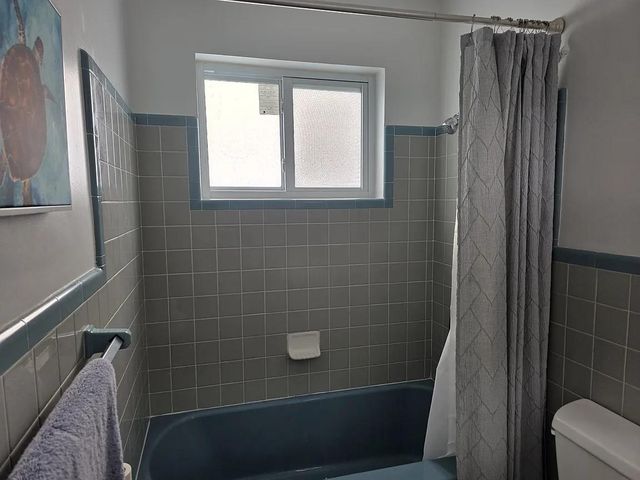 1528 NE 32nd Street 1, Oakland Park, FL 33334
