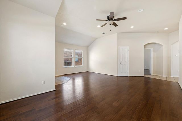 3005 Hawks Swoop TRL, Pflugerville, TX 78660