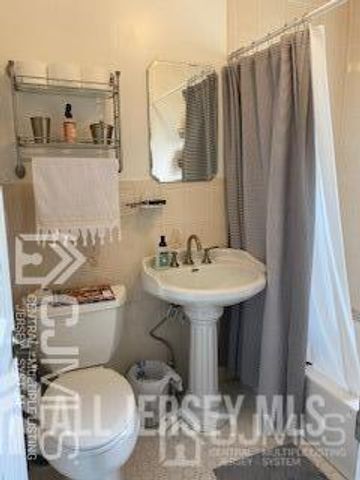 29 Plainfield Avenue, Metuchen, NJ 08840