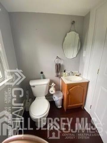 29 Plainfield Avenue, Metuchen, NJ 08840