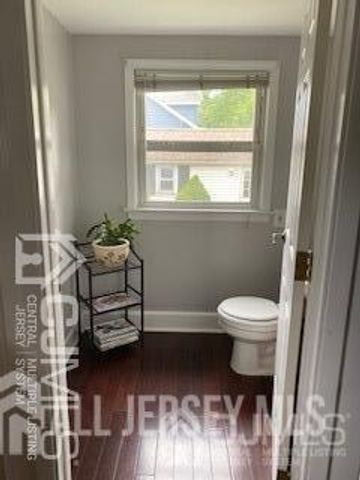 29 Plainfield Avenue, Metuchen, NJ 08840