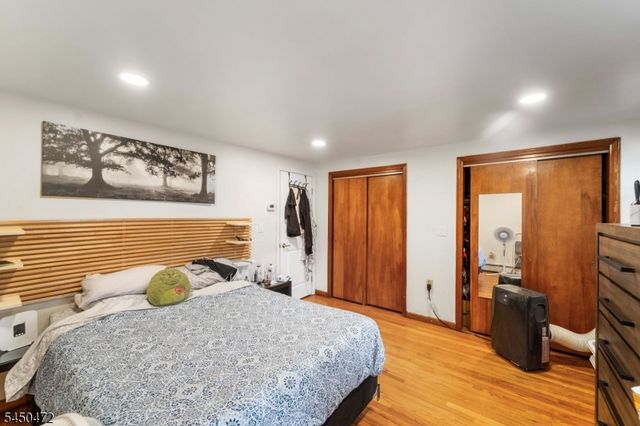 190 Devon Ter, Kearny Town, NJ 07032