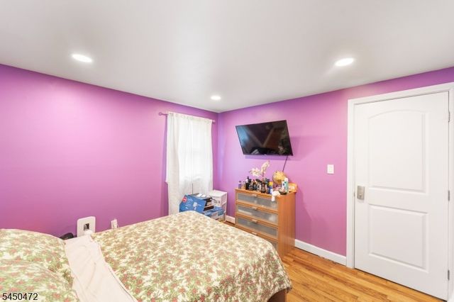 190 Devon Ter, Kearny Town, NJ 07032
