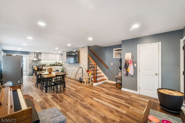190 Devon Ter, Kearny Town, NJ 07032
