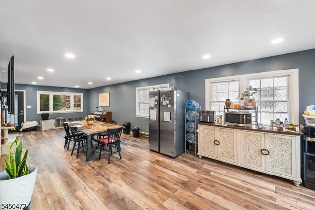 190 Devon Ter, Kearny Town, NJ 07032